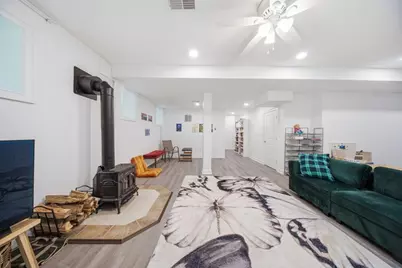 35 Milford St, Medway, MA 02053 - Photo 17