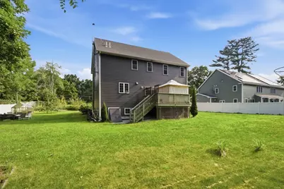 35 Milford St, Medway, MA 02053 - Photo 19