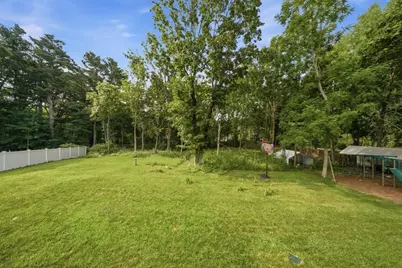 35 Milford St, Medway, MA 02053 - Photo 21