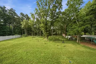 35 Milford St, Medway, MA 02053 - Photo 21