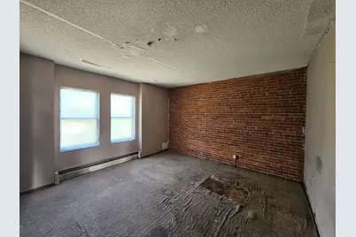 344 Maple St #344, Holyoke, MA 01040 - Photo 3