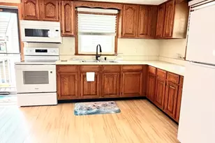 590 North End Blvd, Salisbury, MA 01952 - Photo 9