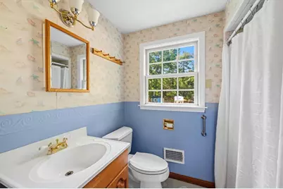 207 Valley St, Pembroke, MA 02359 - Photo 15
