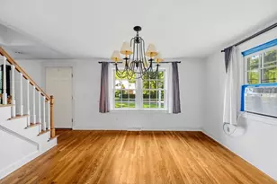 207 Valley St, Pembroke, MA 02359 - Photo 9