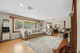 663 Orchard St, Raynham, MA 02767 - Photo 3