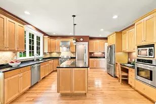 3 Graystone Wy, Southborough, MA 01772 - Photo 7