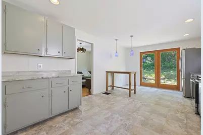 110 Essex St, Beverly, MA 01915 - Photo 11