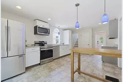 110 Essex St, Beverly, MA 01915 - Photo 13