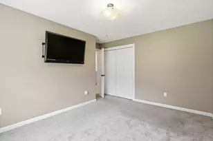 277 Yew St, Douglas, MA 01516 - Photo 21
