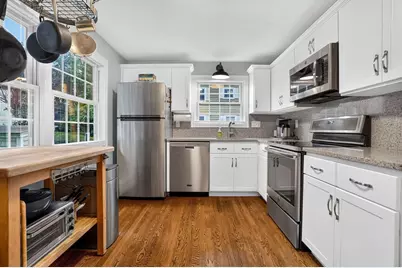 87-89 Saco St #87, Newton, MA 02464 - Photo 7