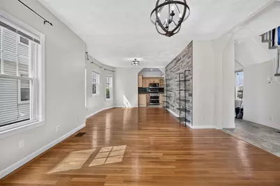 18 Henry St, Everett, MA 02149 - Photo 7