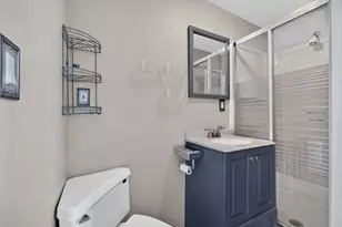 18 Henry St, Everett, MA 02149 - Photo 9