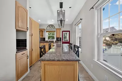 18 Henry St, Everett, MA 02149 - Photo 5