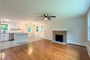 13 Center St, Medway, MA 02053 - Photo 13