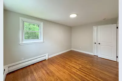 13 Center St, Medway, MA 02053 - Photo 21