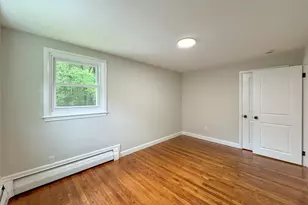 13 Center St, Medway, MA 02053 - Photo 21