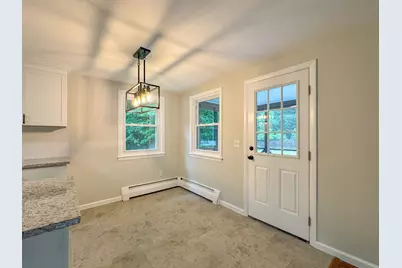 13 Center St, Medway, MA 02053 - Photo 11