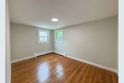 13 Center St, Medway, MA 02053 - Photo 19