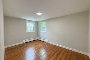 13 Center St, Medway, MA 02053 - Photo 19