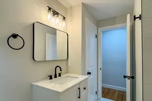 13 Center St, Medway, MA 02053 - Photo 19