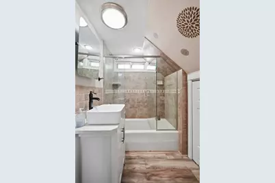 75 Tioga St, Springfield, MA 01128 - Photo 23