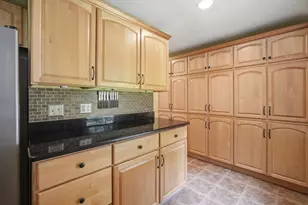 75 Tioga St, Springfield, MA 01128 - Photo 27
