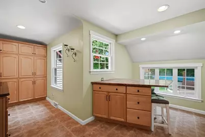 75 Tioga St, Springfield, MA 01128 - Photo 25