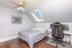9 Lawrence St, Woburn, MA 01801 - Photo 31