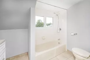 9 Lawrence St, Woburn, MA 01801 - Photo 17