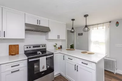 9 Lawrence St #1, Woburn, MA 01801 - Photo 5