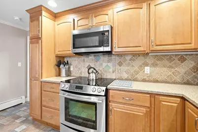 113 Pincushion Rd, Framingham, MA 01702 - Photo 5