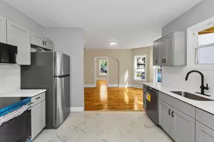 58 Euclid Ave, Springfield, MA 01108 - Photo 3