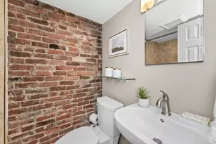 57 W Cedar St, Boston, MA 02114 - Photo 15