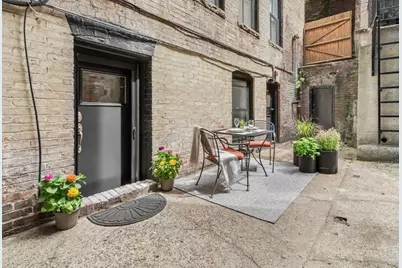 57 West Cedar Street #2, Boston, MA 02114 - Photo 3