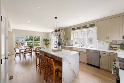 30 Shore St, Falmouth, MA 02540 - Photo 9