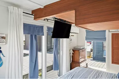 1 Pier 8 13th St #B28, Boston, MA 02129 - Photo 15