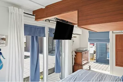 1 Pier 8 13th St #B28, Boston, MA 02129 - Photo 15