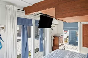 1 Pier 8 13th St, Boston, MA 02129 - Photo 15