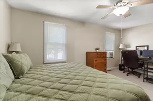 21 Milk St, Attleboro, MA 02703 - Photo 15