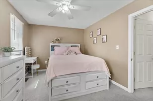21 Milk St, Attleboro, MA 02703 - Photo 11