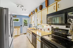 4 Murdoch Rd, Natick, MA 01760 - Photo 11