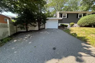 53 Dickson Ave, Arlington, MA 02474 - Photo 3