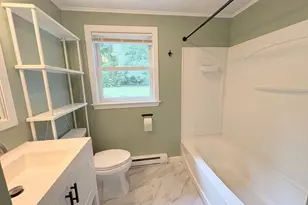 270 Sunderland Rd, Worcester, MA 01604 - Photo 23