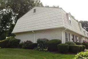 1 Plantation Dr, Agawam, MA 01001 - Photo 3