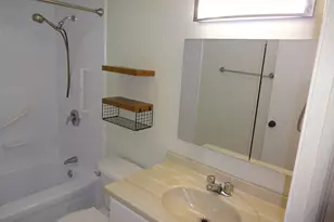 1 Plantation Dr, Agawam, MA 01001 - Photo 15