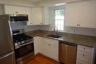 1 Plantation Dr, Agawam, MA 01001 - Photo 7