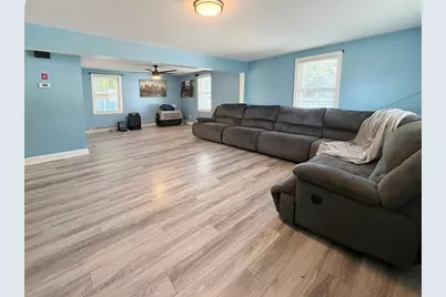 79 Lorchris St, Leominster, MA 01453 - Photo 11