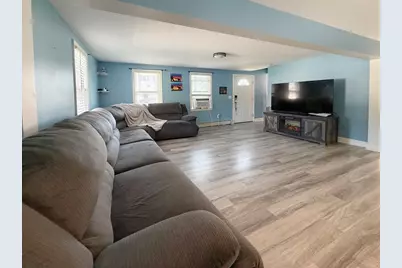 79 Lorchris St, Leominster, MA 01453 - Photo 13