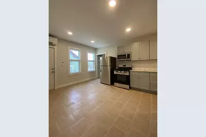 114 Blaisdell St #2, Haverhill, MA 01832 - Photo 3