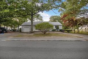 198 Bristol Ave, Barnstable, MA 02601 - Photo 1